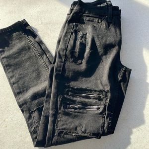 Black edgy, high-rise, super skinny hot topic denim pants.